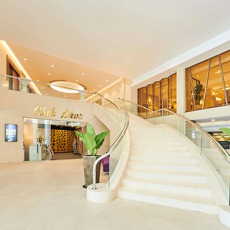 Eastin Grand Hotel Saigon Ho Chi Minh City Exterior photo The lobby of the hotel