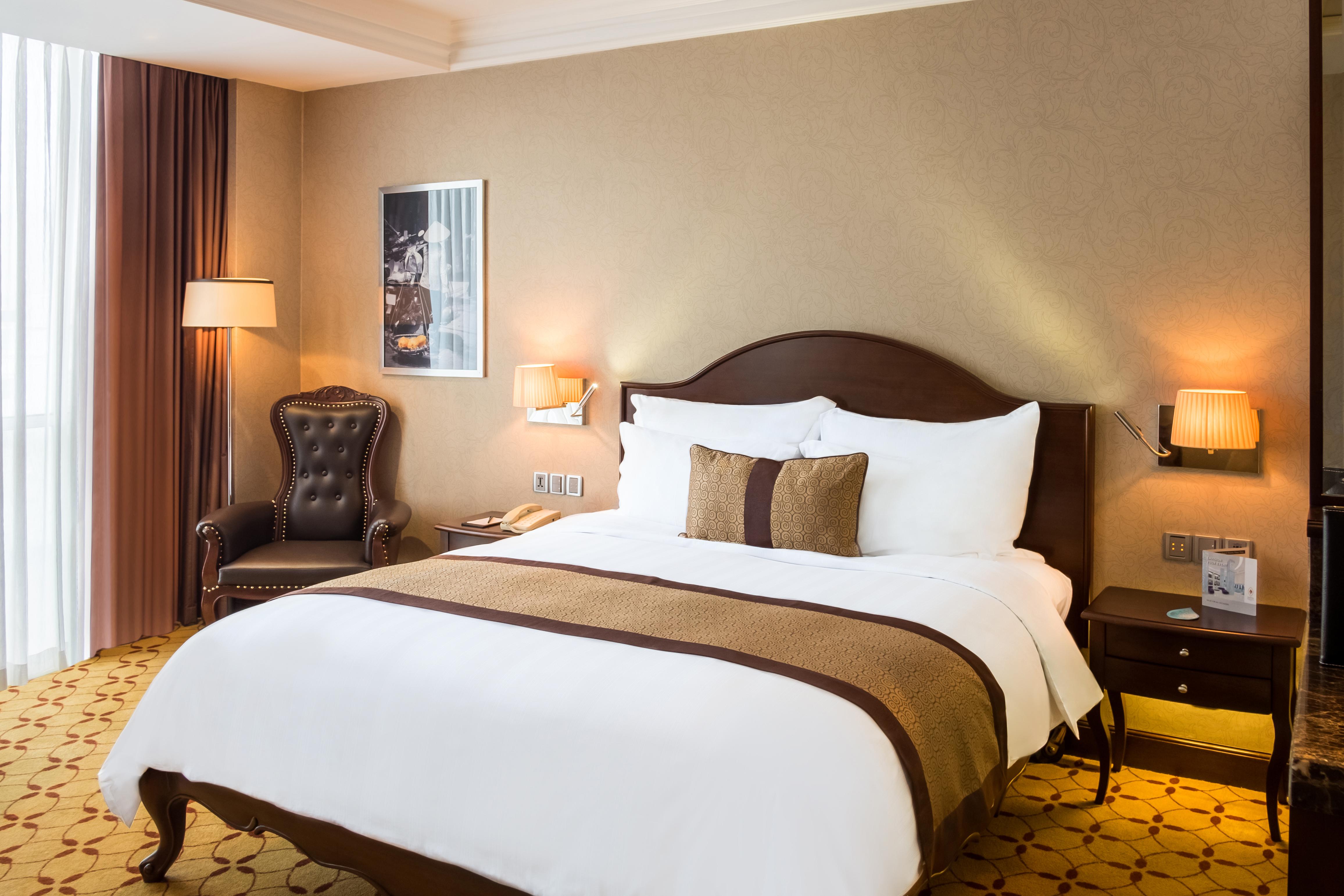 Eastin Grand Hotel Saigon Ho Chi Minh City Exterior photo Deluxe Room