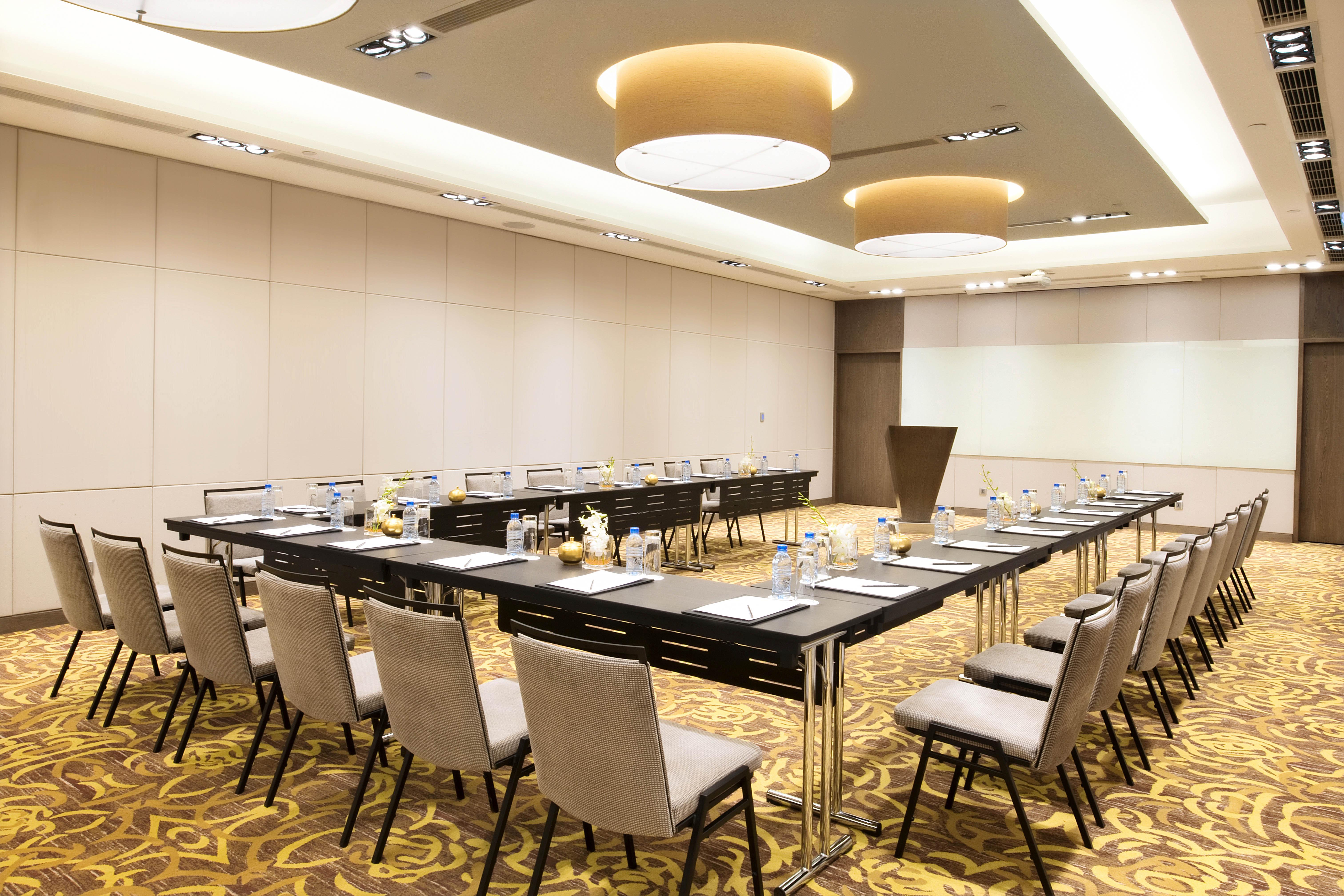 Eastin Grand Hotel Saigon Ho Chi Minh City Exterior photo Meeting room