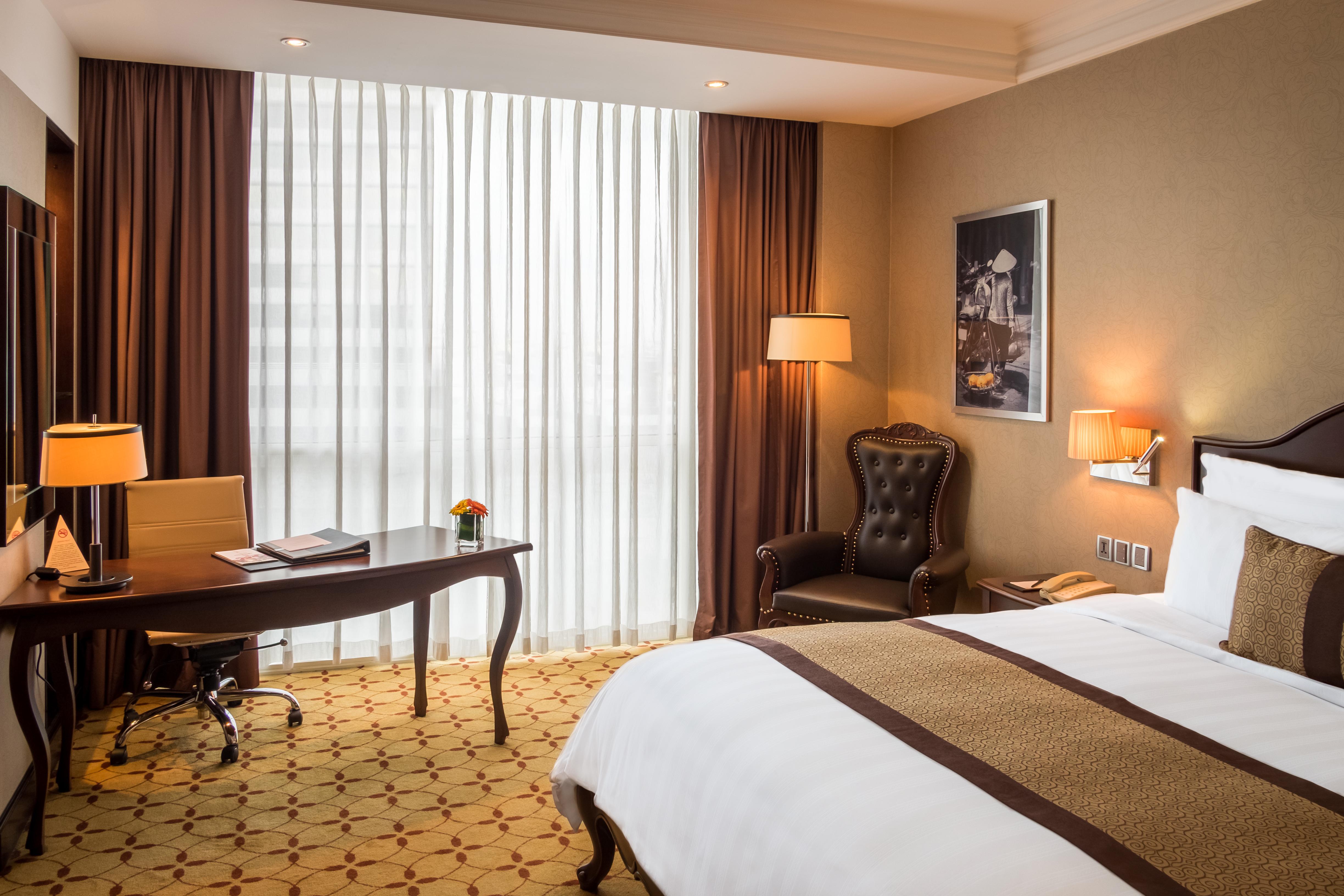 Eastin Grand Hotel Saigon Ho Chi Minh City Exterior photo Deluxe Room